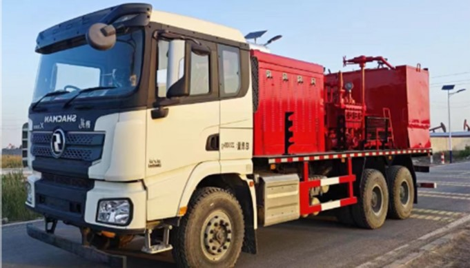Oil Field Cementing Truck